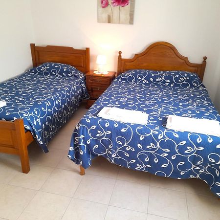Pacheco'S Guesthouse Lagos Quarto foto
